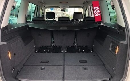 Volkswagen Sharan II, 2013 год, 880 000 рублей, 17 фотография