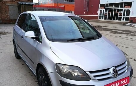Volkswagen Golf Plus I, 2006 год, 650 000 рублей, 2 фотография