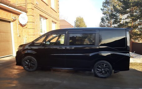 Honda Stepwgn IV, 2021 год, 2 790 000 рублей, 2 фотография