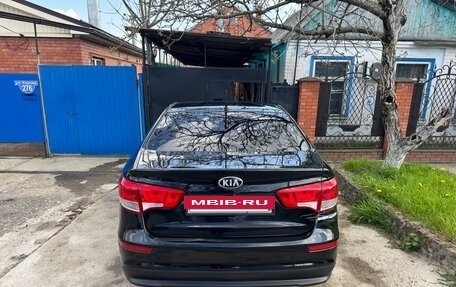 KIA Rio III рестайлинг, 2015 год, 930 000 рублей, 2 фотография