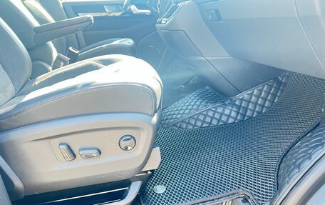 Volkswagen Multivan T6 рестайлинг, 2019 год, 4 950 000 рублей, 8 фотография