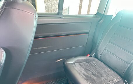 Volkswagen Multivan T6 рестайлинг, 2019 год, 4 950 000 рублей, 15 фотография