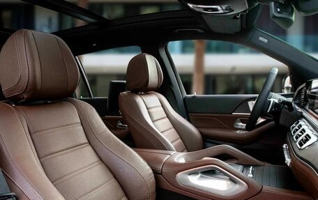 Mercedes-Benz GLS, 2024 год, 13 131 000 рублей, 10 фотография