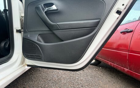 Volkswagen Polo VI (EU Market), 2013 год, 450 000 рублей, 13 фотография