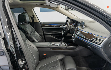 BMW 7 серия, 2021 год, 5 890 000 рублей, 8 фотография