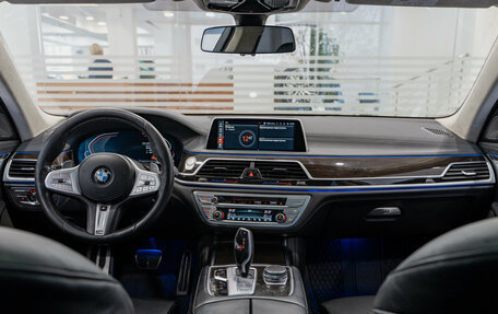 BMW 7 серия, 2021 год, 5 890 000 рублей, 10 фотография