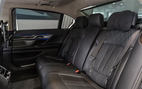 BMW 7 серия, 2021 год, 5 890 000 рублей, 20 фотография