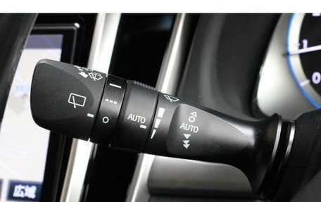 Toyota Harrier, 2019 год, 2 185 000 рублей, 14 фотография