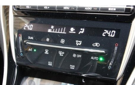 Toyota Harrier, 2019 год, 2 185 000 рублей, 18 фотография