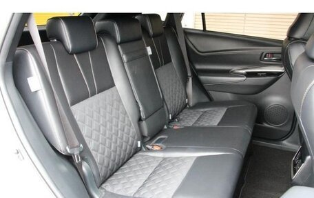 Toyota Harrier, 2019 год, 2 185 000 рублей, 31 фотография