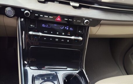 KIA Carnival, 2020 год, 3 900 000 рублей, 15 фотография