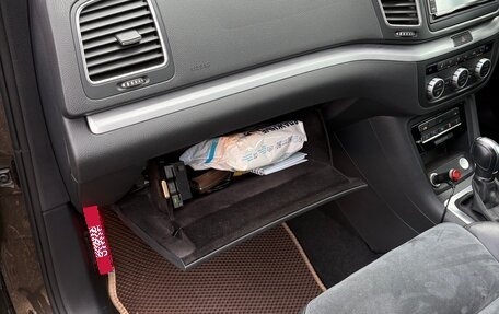 Volkswagen Sharan II, 2015 год, 1 800 000 рублей, 34 фотография