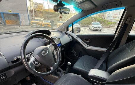 Toyota Yaris III рестайлинг, 2008 год, 650 000 рублей, 9 фотография