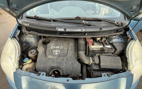 Toyota Yaris III рестайлинг, 2008 год, 650 000 рублей, 13 фотография