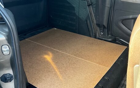 Peugeot Partner II рестайлинг 2, 2013 год, 690 000 рублей, 15 фотография