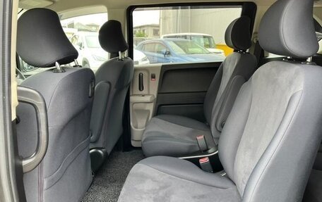 Honda Freed I, 2010 год, 685 000 рублей, 16 фотография