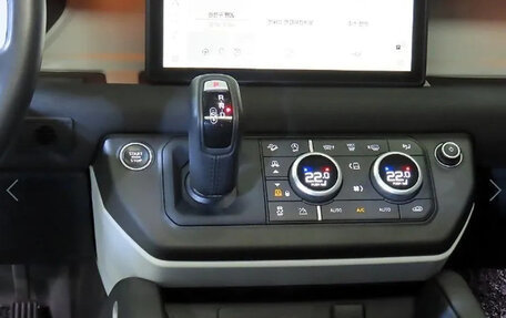 Land Rover Defender II, 2023 год, 7 500 013 рублей, 12 фотография