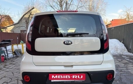 KIA Soul II рестайлинг, 2017 год, 1 160 000 рублей, 7 фотография