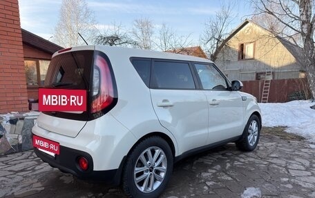 KIA Soul II рестайлинг, 2017 год, 1 160 000 рублей, 6 фотография