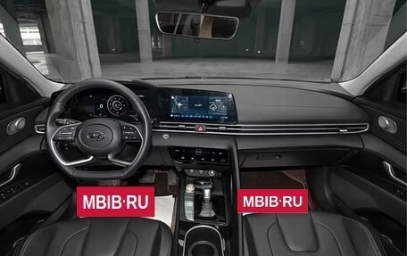 Hyundai Elantra, 2023 год, 1 450 000 рублей, 9 фотография