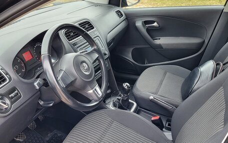 Volkswagen Polo VI (EU Market), 2013 год, 450 000 рублей, 15 фотография