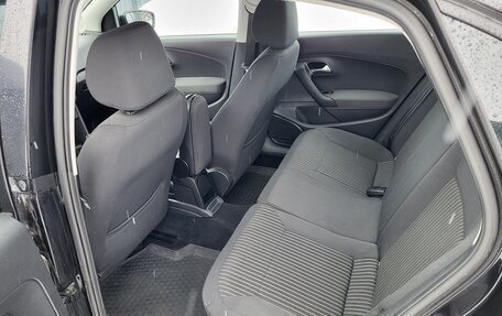 Volkswagen Polo VI (EU Market), 2013 год, 450 000 рублей, 19 фотография