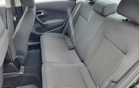 Volkswagen Polo VI (EU Market), 2013 год, 450 000 рублей, 20 фотография