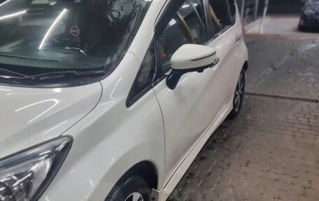 Nissan Note II рестайлинг, 2015 год, 900 000 рублей, 1 фотография