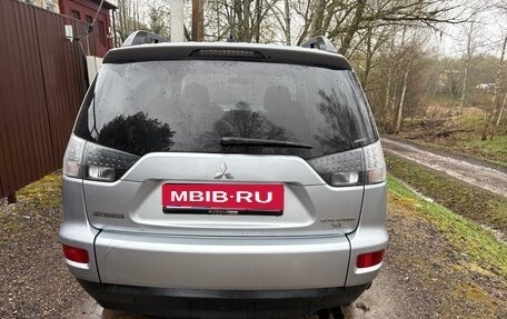 Mitsubishi Outlander III рестайлинг 3, 2011 год, 1 100 000 рублей, 5 фотография