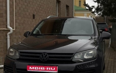 Volkswagen Touareg III, 2010 год, 1 500 000 рублей, 1 фотография