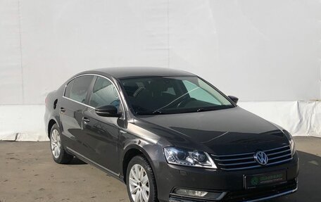 Volkswagen Passat B7, 2011 год, 630 000 рублей, 3 фотография