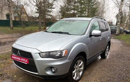 Mitsubishi Outlander III рестайлинг 3, 2011 год, 1 100 000 рублей, 9 фотография