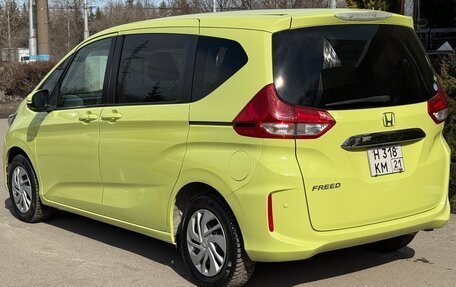 Honda Freed II, 2018 год, 1 420 000 рублей, 10 фотография