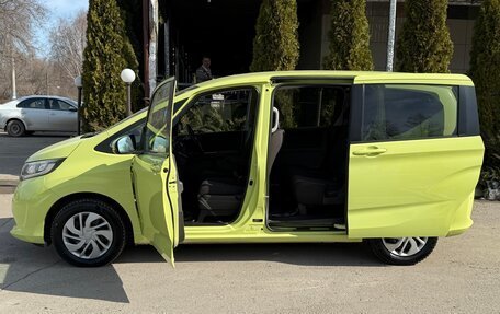 Honda Freed II, 2018 год, 1 420 000 рублей, 13 фотография
