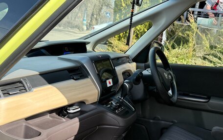 Honda Freed II, 2018 год, 1 420 000 рублей, 24 фотография