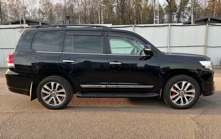 Toyota Land Cruiser 200, 2016 год, 5 299 000 рублей, 8 фотография