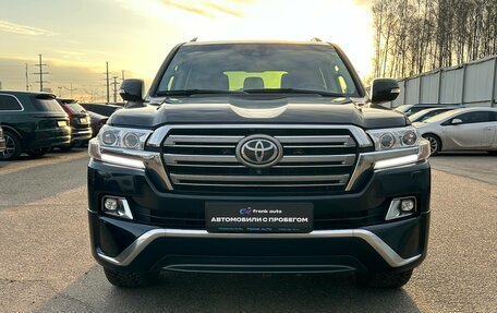 Toyota Land Cruiser 200, 2016 год, 5 299 000 рублей, 2 фотография
