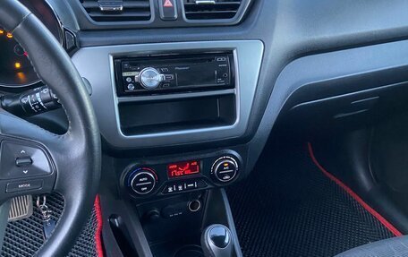 KIA Rio III рестайлинг, 2012 год, 700 000 рублей, 24 фотография