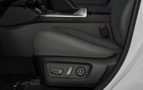 Toyota RAV4, 2026 год, 4 800 000 рублей, 18 фотография