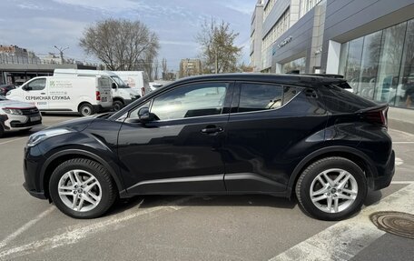 Toyota C-HR I рестайлинг, 2021 год, 2 850 000 рублей, 8 фотография