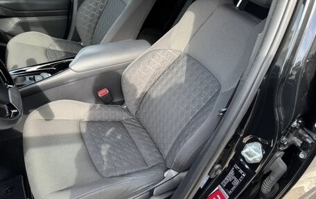 Toyota C-HR I рестайлинг, 2021 год, 2 850 000 рублей, 16 фотография