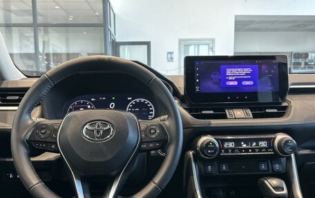 Toyota RAV4, 2024 год, 3 790 000 рублей, 12 фотография