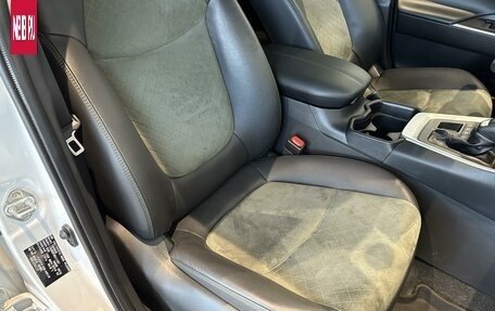 Toyota RAV4, 2024 год, 3 790 000 рублей, 9 фотография