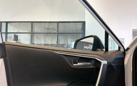 Toyota RAV4, 2024 год, 3 790 000 рублей, 19 фотография