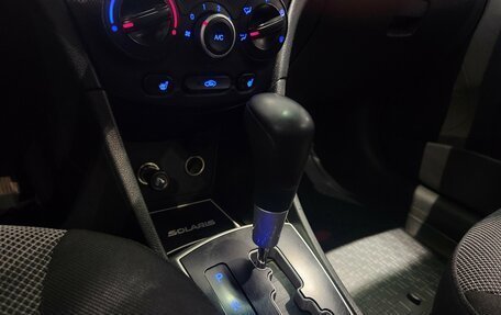 Hyundai Solaris II рестайлинг, 2013 год, 450 000 рублей, 13 фотография