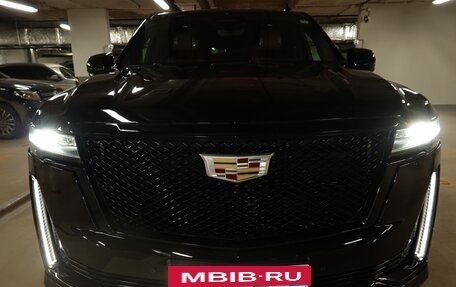 Cadillac Escalade V, 2023 год, 12 490 000 рублей, 9 фотография