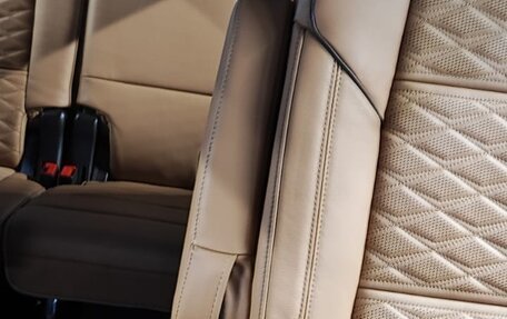 Cadillac Escalade V, 2023 год, 12 490 000 рублей, 17 фотография