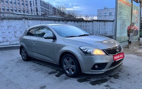 KIA cee'd I рестайлинг, 2011 год, 690 000 рублей, 6 фотография