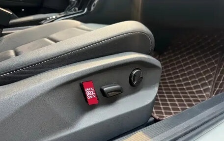 Volkswagen T-Roc I, 2022 год, 2 050 007 рублей, 13 фотография