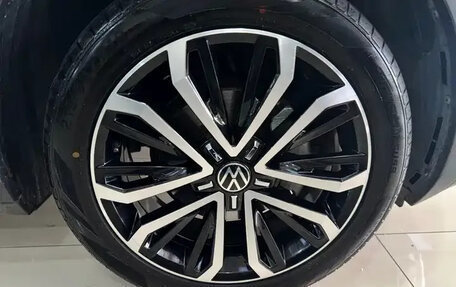 Volkswagen T-Roc I, 2022 год, 2 050 007 рублей, 14 фотография